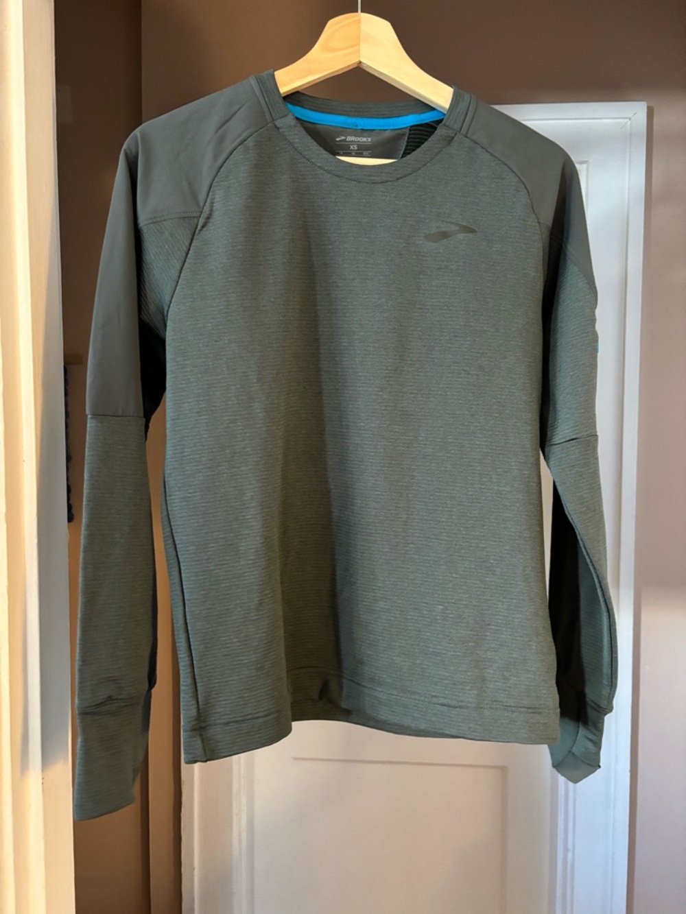 Brooks Notch Thermal Long Sleeve Crewneck